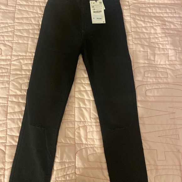 NWT Zara Hi Rise Ripped Jeans - Picture 3 of 6